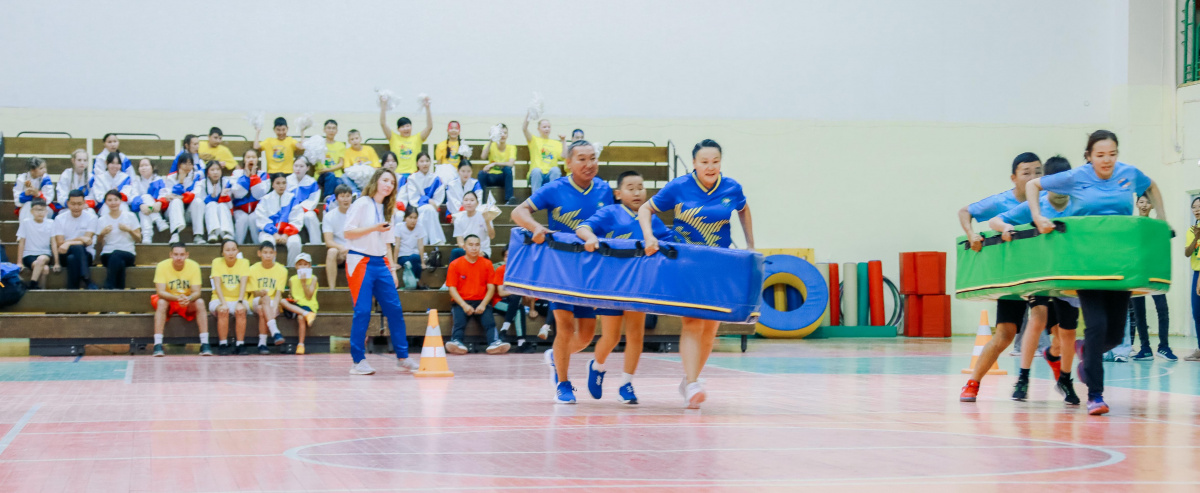 Семейные команды ПАО «Якутскэнерго» встретились в корпоративных соревнованиях «Папа, мама, я – спортивная семья» 