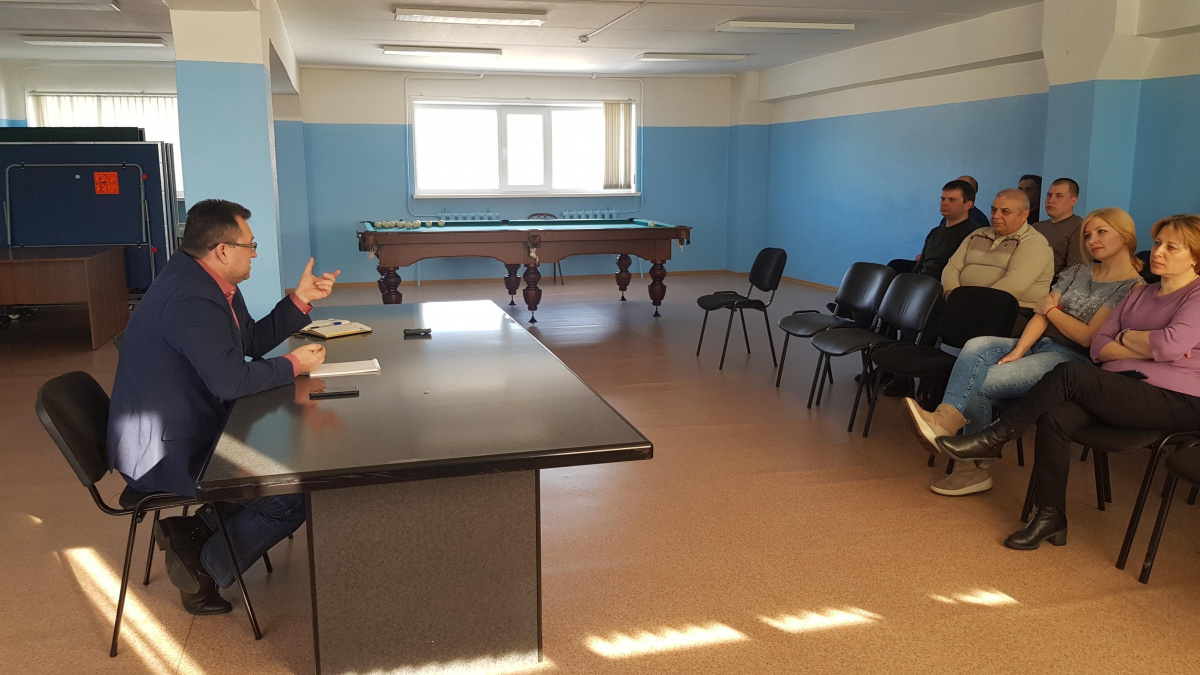 Рабочая встреча с трудовыми коллективами Мамонтовской производственно-технологической базы и Мамонтовского района электрических сетей. 