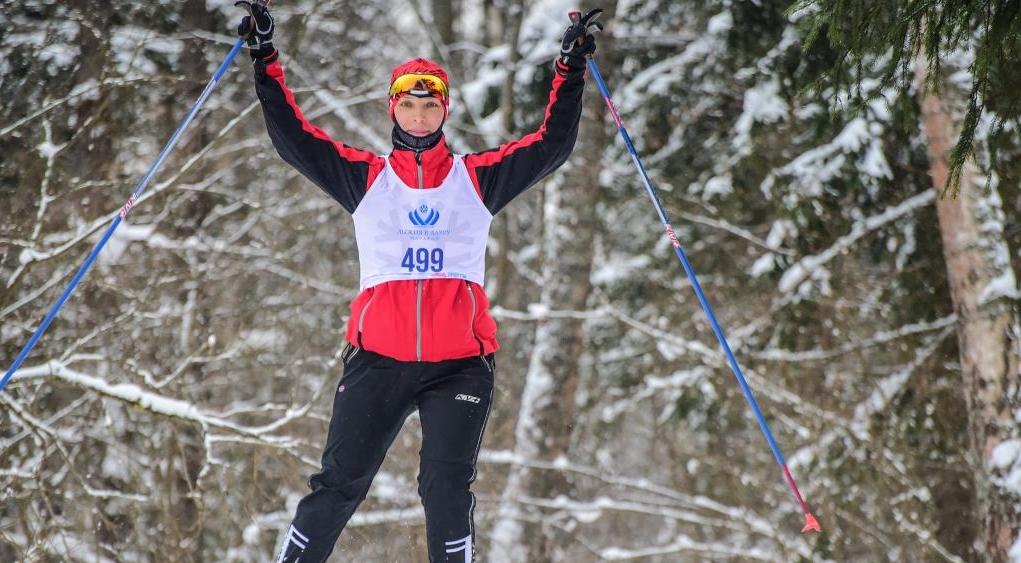 Наталья Волик, главный специалист из северного филиала ПАО «Россети Московский регион», стала призером лыжных марафонов
