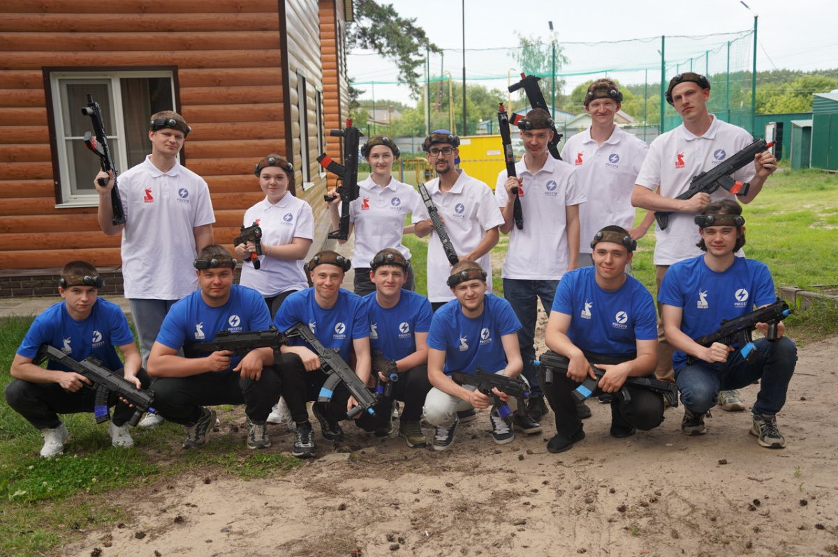 Как курские студенты проводят время в энергетическом студотряде