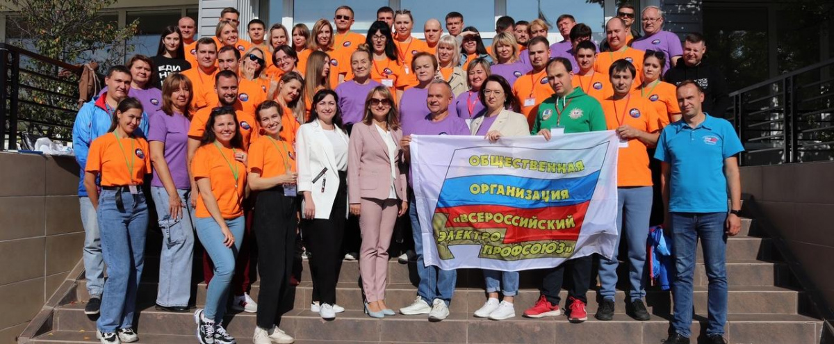 Молодежь необходимо объединять и сплачивать!