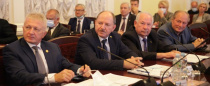Председатель ВЭП Ю.Б. Офицеров принял участие в работе Исполкома ФНПР