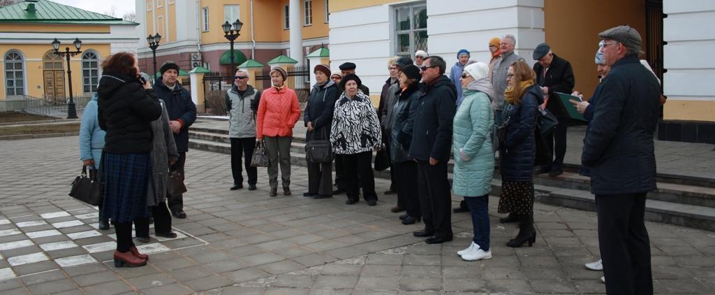Профсоюз Удмуртэнерго поздравил ветеранов предприятия с Днем пожилого человека