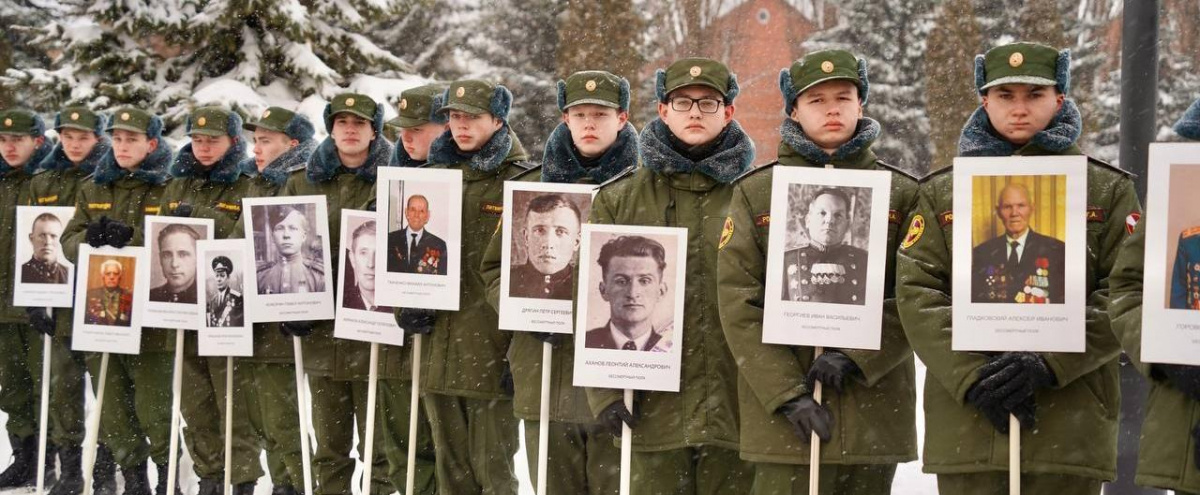 Курские энергетики почтили память погибших за освобождение города