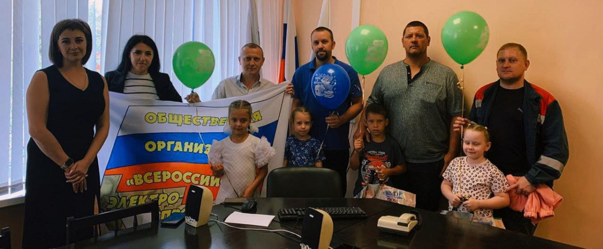 С Днем знаний, первоклассник!