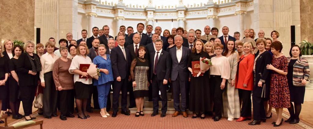 В преддверии Первомая  в резиденции губернатора Свердловской области  состоялся традиционный губернаторский прием лучших тружеников  Свердловской области